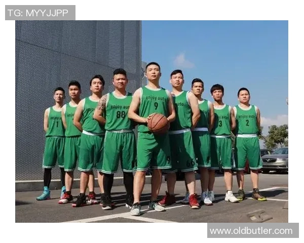 成都篮球队在杯赛中的耐力表现分析与战术探讨 成都篮球队在杯赛中的耐力表现分析与战术探讨